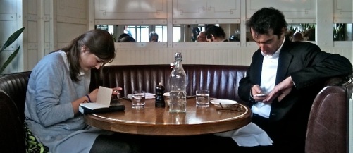 Texting-at-dining-table1